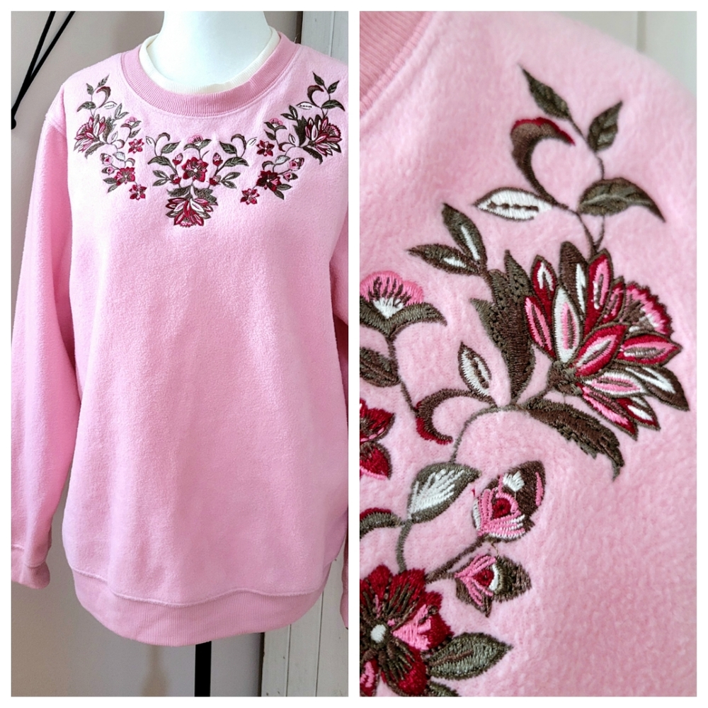 VINTAGE EMBROIDERED GRANNYCORE FLORAL CREWNECK LONGSLEEVE large